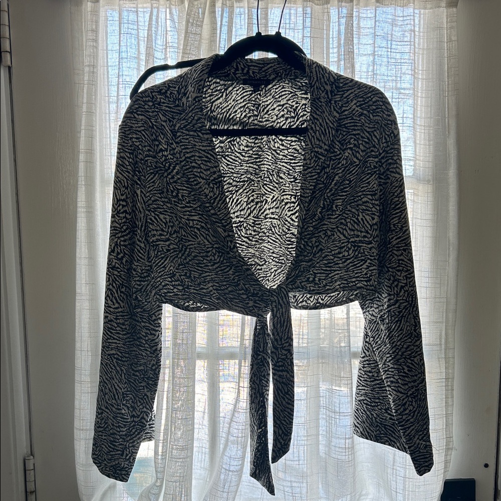 Dynamite Black and White Zebra Print Blouse